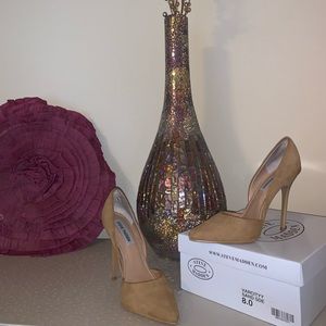Steve Madden Suede Nude Pumps